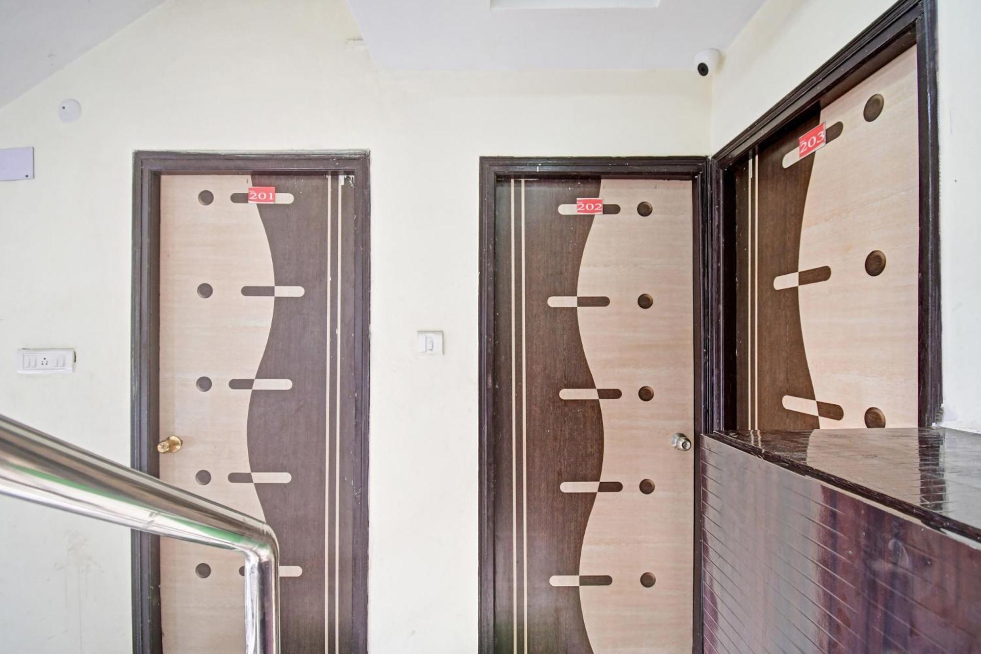 כלכותה Hotel O New Aamaze Inn Near Acropolis Mall מראה חיצוני תמונה